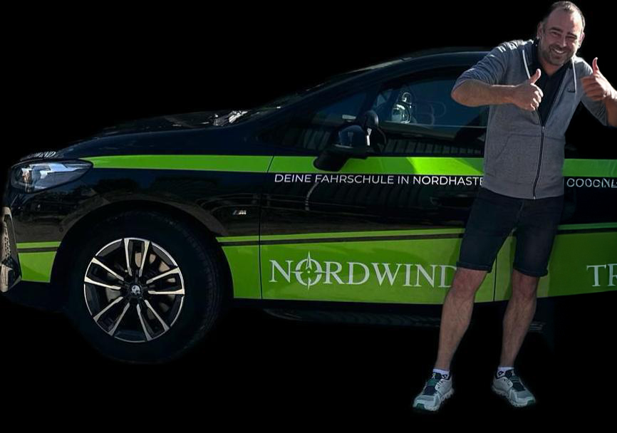 Fahrlehrer Christian Krause der Fahrschule Nordwind in Nordhastedt bei der Ausbildung